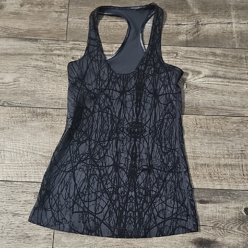 Lululemon Athletica Black Patterned Women's Tank Top